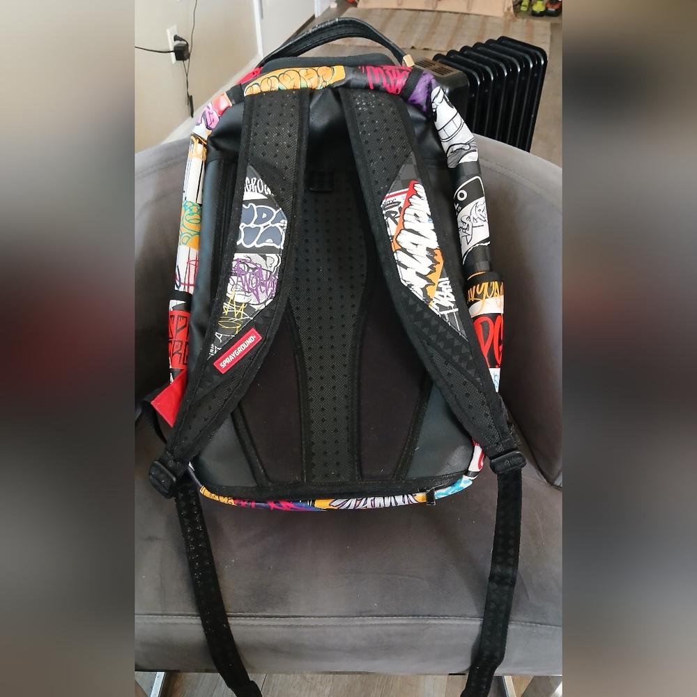 SPRAYGROUND HELLO WORLD TAGGED UP BACKPACK LE - Picture 3 of 7